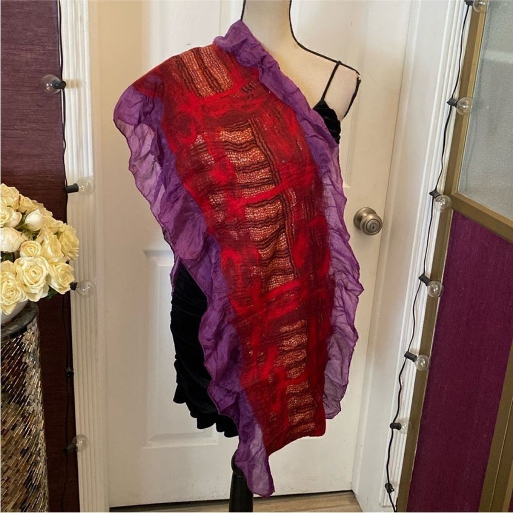 Pomegranate Elegant Red and Purple Wool Silk Scarf